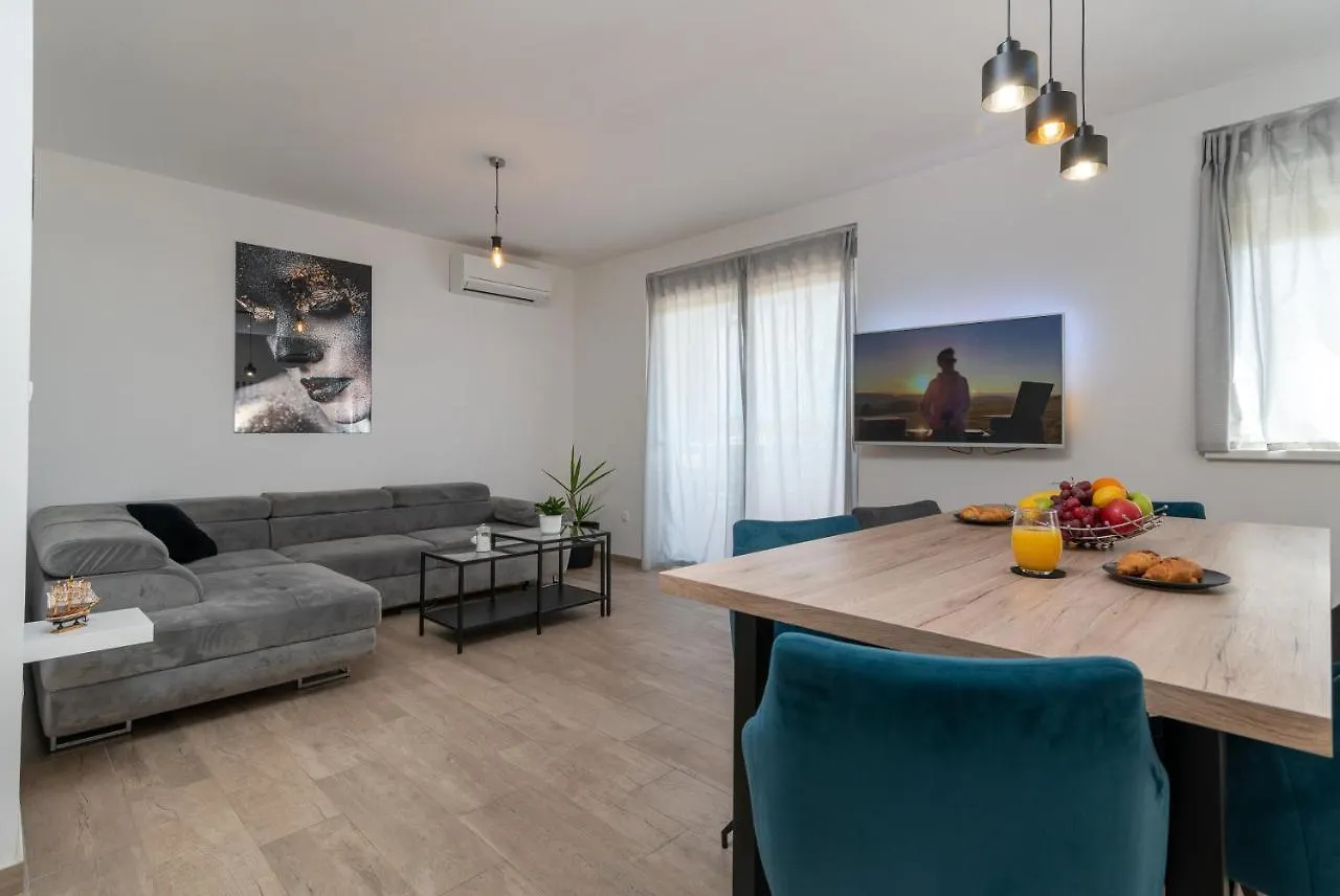 Apartman Cviki Apartment Trogir Croatia