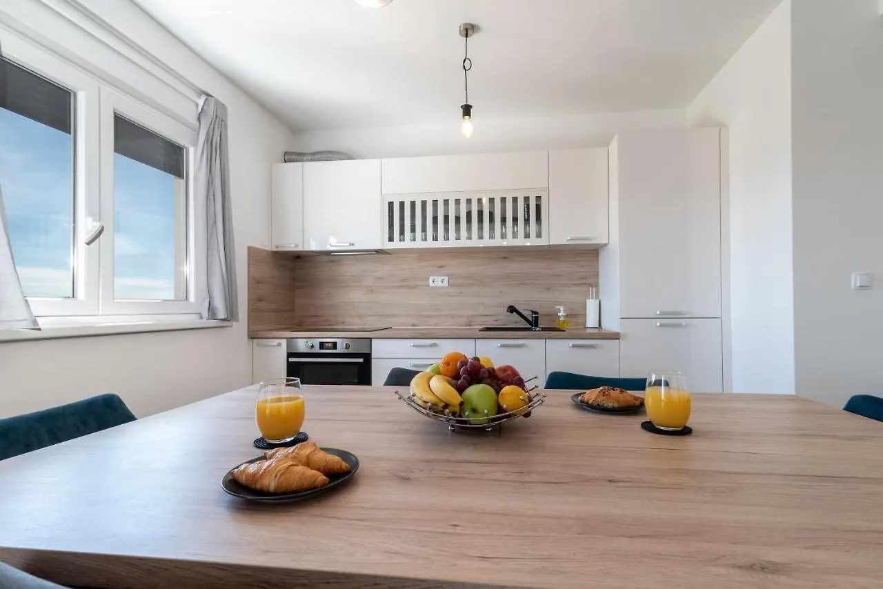 Apartman Cviki Διαμέρισμα Τρογκίρ